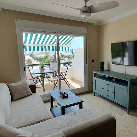 Apartamento A Pie De Playa La Barrosa Chiclana de la Frontera Eksteriør billede